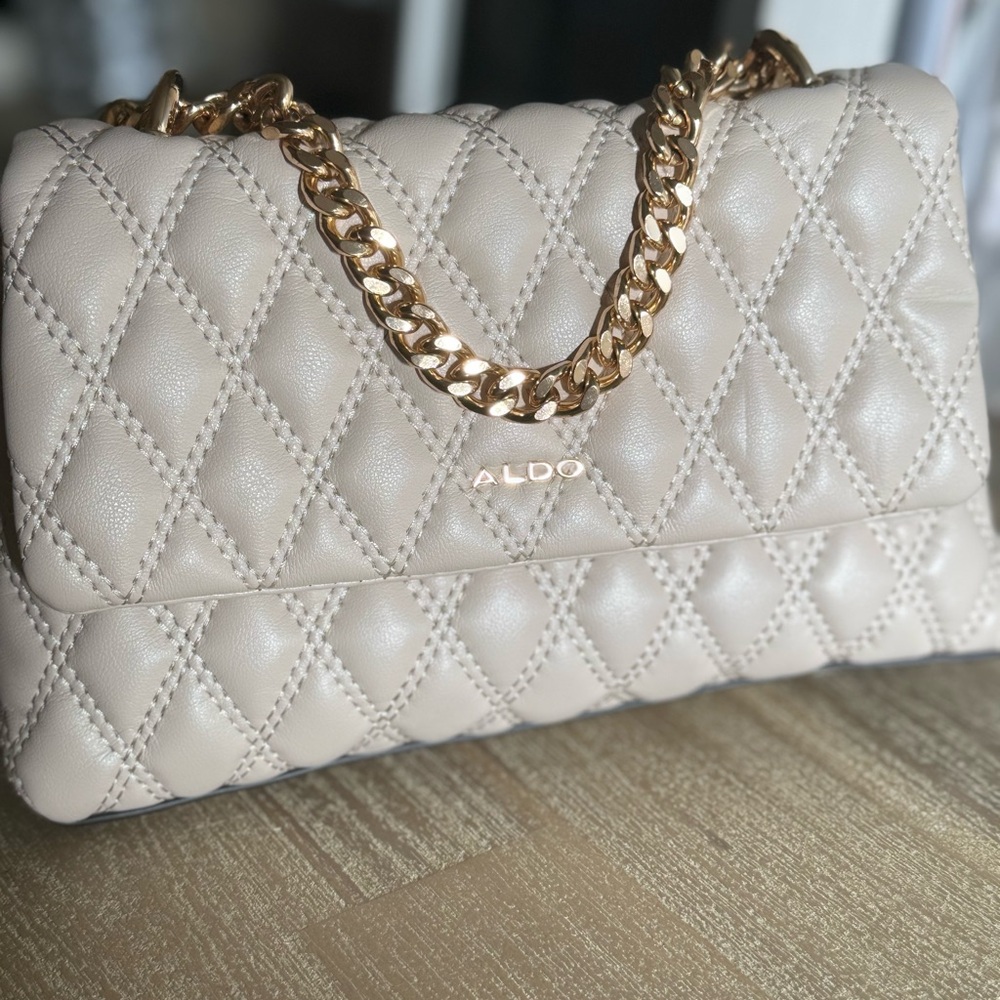 Cute ALDO Bag in Beige.